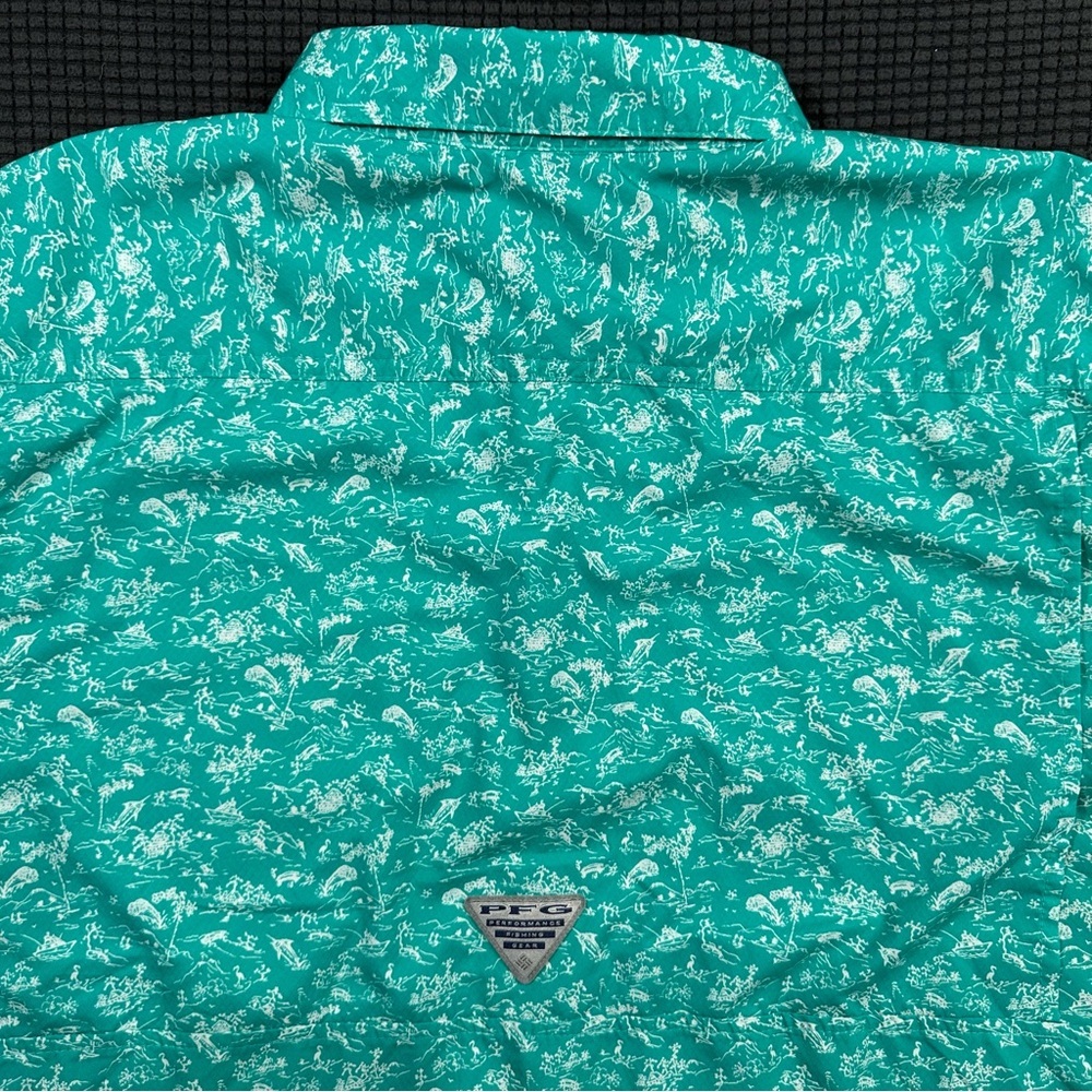 Columbia PFG Fishing ShirtXL Teal Green Fish Print Vented Short Sleeve Button Up - Picture 6 of 7